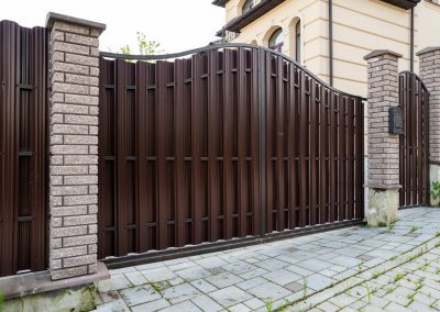 metal gate that has a powder coat applied, coated by Stites Manufacturing